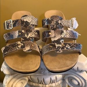 NEW! VIONIC Snake Skin Sandals. Never worn!